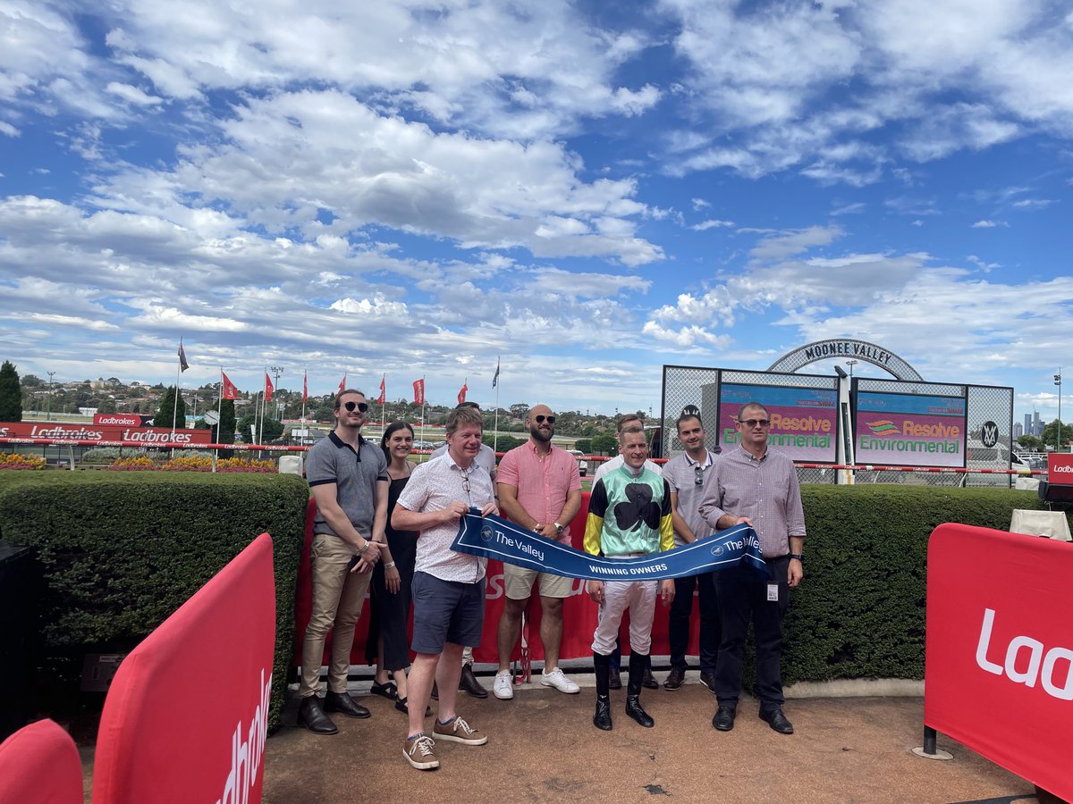 1000giggles's tweet photo. #CommunityRaceday @TheValley Many thx to all owners sponsors members patrons #TheValley Committee mgt&team @RacingVictoria participants&teams @RacingHearts1 #OrbitLogistics #MeasureEngineering @777MJB @charlottegsm10 #Always #1000Smiles 👌 https://t.co/NwOJCIX6fY