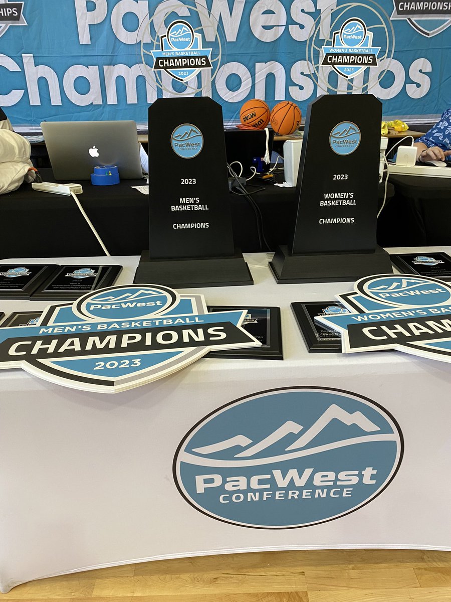 GoSwords's tweet photo. Three days, 10 games and two champions crowned. It was an absolute privilege to host the @ThePacWest Basketball Championships for the first time this past weekend. We hope our guests enjoyed the experience as much as we enjoyed having them! #SwordsOhana #ChaminadeOnTheRise https://t.co/G7t5uW1q85