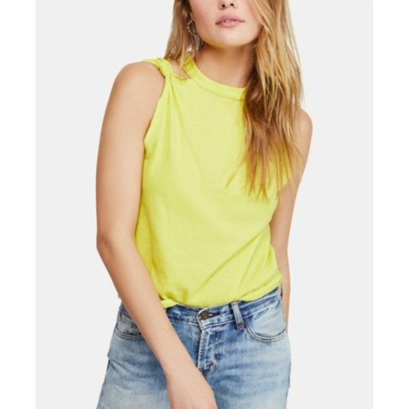 So good I had to share! Check out all the items I'm loving on <a href="/Poshmarkapp/">Poshmark</a> #poshmark #fashion #style #shopmycloset #blair: posh.mk/rLxaMde9Txb