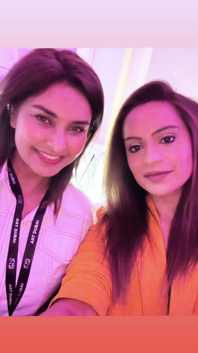 SelinaBhairon's tweet photo. Day 5 of Art Dubai 🖼️💛 ✨🤩 🎨
It was fantastic to see TUS debut at the event. Onwards and upwards 🙌🏼💥
#lisaray #lisaraniray #artdubai #dubai #artdubaievent #TUS #theupsidespace #nft #web3 #digitalart #artforlife #artislife @Lisaraniray @theupsidespace @artdubai https://t.co/0tmVUwH0jS