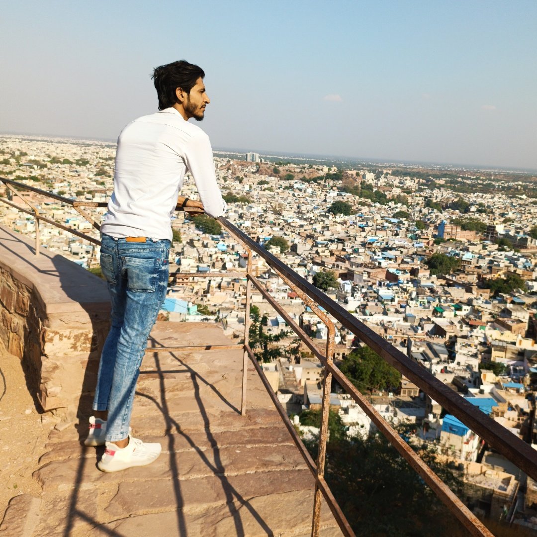 abrarzeus's tweet photo. #NewProfilePic https://t.co/tas2B5SYhp