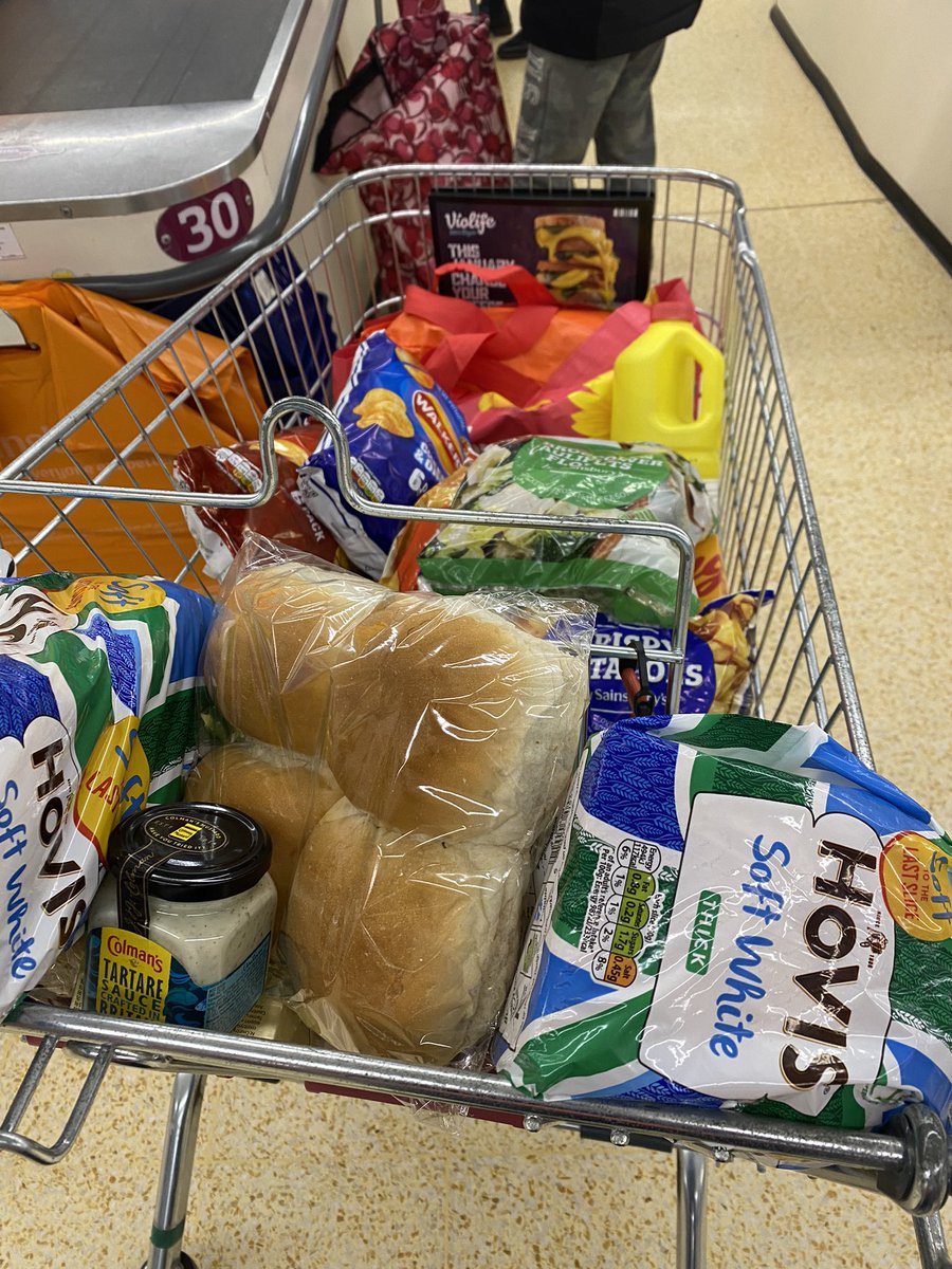 steveatees's tweet photo. I hate shopping and don’t get me on the price of stuff 🙄🙄☹️ https://t.co/HHoFtZ7hOo