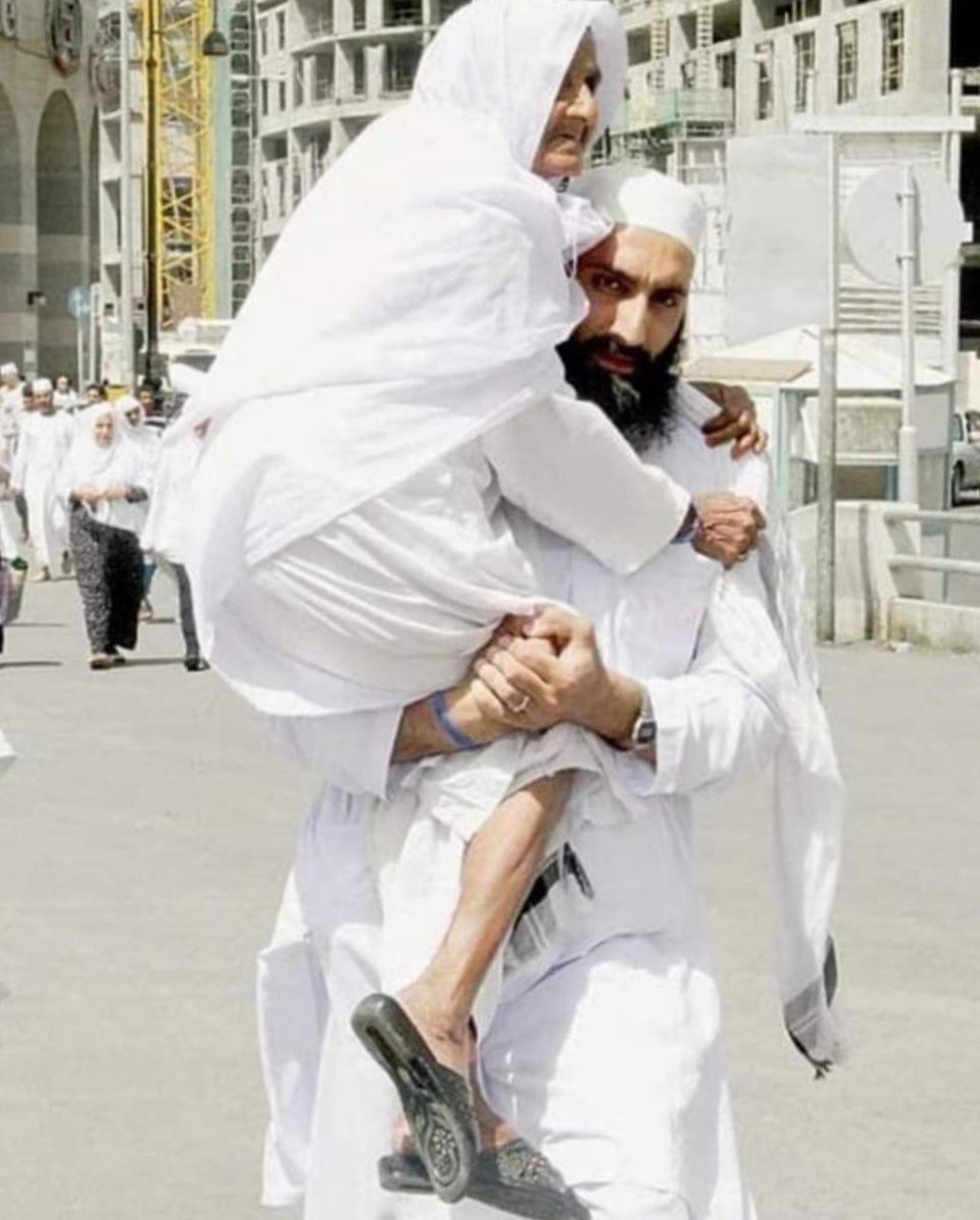 Khanmazhar6532's tweet photo. 🕋🕋🕋 माशा अल्लाह या अल्लाह हम सभी को अपनी वालिदेन का फर्माबरदार बनाये Aamin🕋🕋
#माशा_अल्लाह 
#IslamicChallenge 
#पैदल_हज_यात्रा_2023 https://t.co/JaTZifvBPz