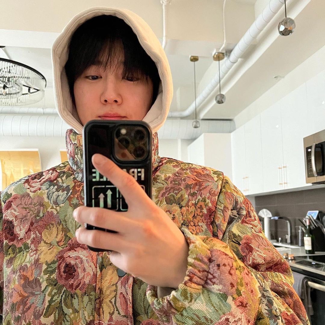 knockknock0408's tweet photo. SUHO ins - What inspired you?
@weareoneEXO https://t.co/peZsLsEzDb