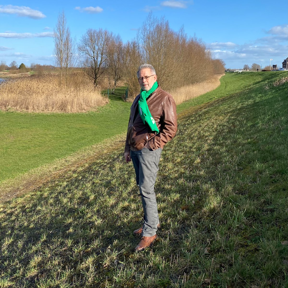 Dijken moeten onder alle klimaatomstandigheden robuust zijn en blijven. Zoals in 1995 gelukkig bleek. Daar zorgt het waterschap al 750 jaar voor en daar wil <a href="/cdarivierenland/">cdarivierenland</a> graag aan bijdragen. 
Maks van Middelkoop, kandidaat uit Ameide, op dezelfde plek v/h hoge water in 1995.