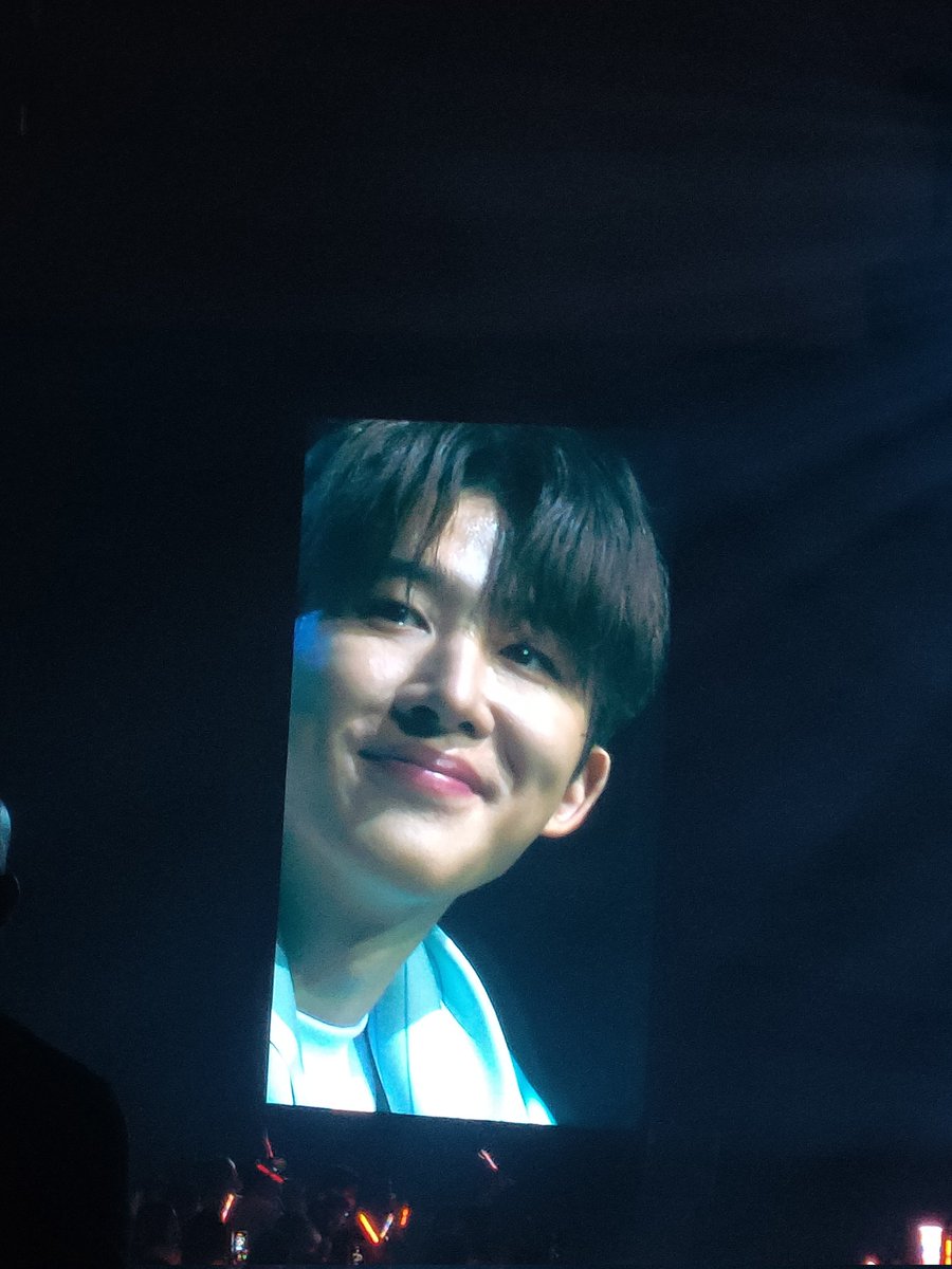 boomchickyboo's tweet photo. Mister Kim Hanbin @shxx131bi131 thank you for the cosmic core memory you gave manila filo ID 🇵🇭. Please accept my 🫶

#BI #한빈 #hiddenstage #BIinManila https://t.co/5b6eawikYH