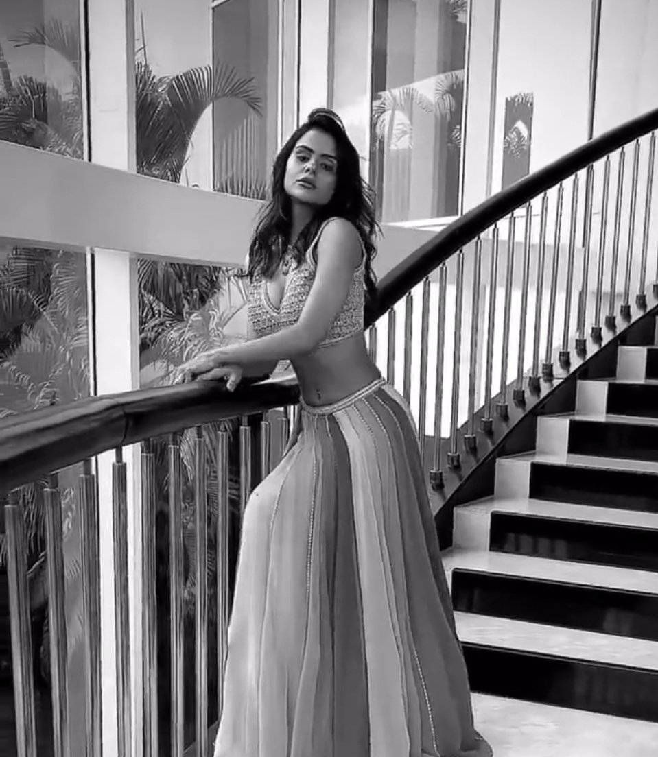 TeamPriyankaFC_'s tweet photo. Raising the Temperature &amp; How ? 🔥

#PriyankaChaharChoudhary 
#PriyankaPaltan • @PriyankaChaharO https://t.co/kOTbsFgYbg