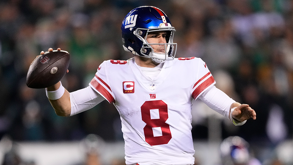 Giants plan to franchise tag QB Daniel Jones if no long-term deal