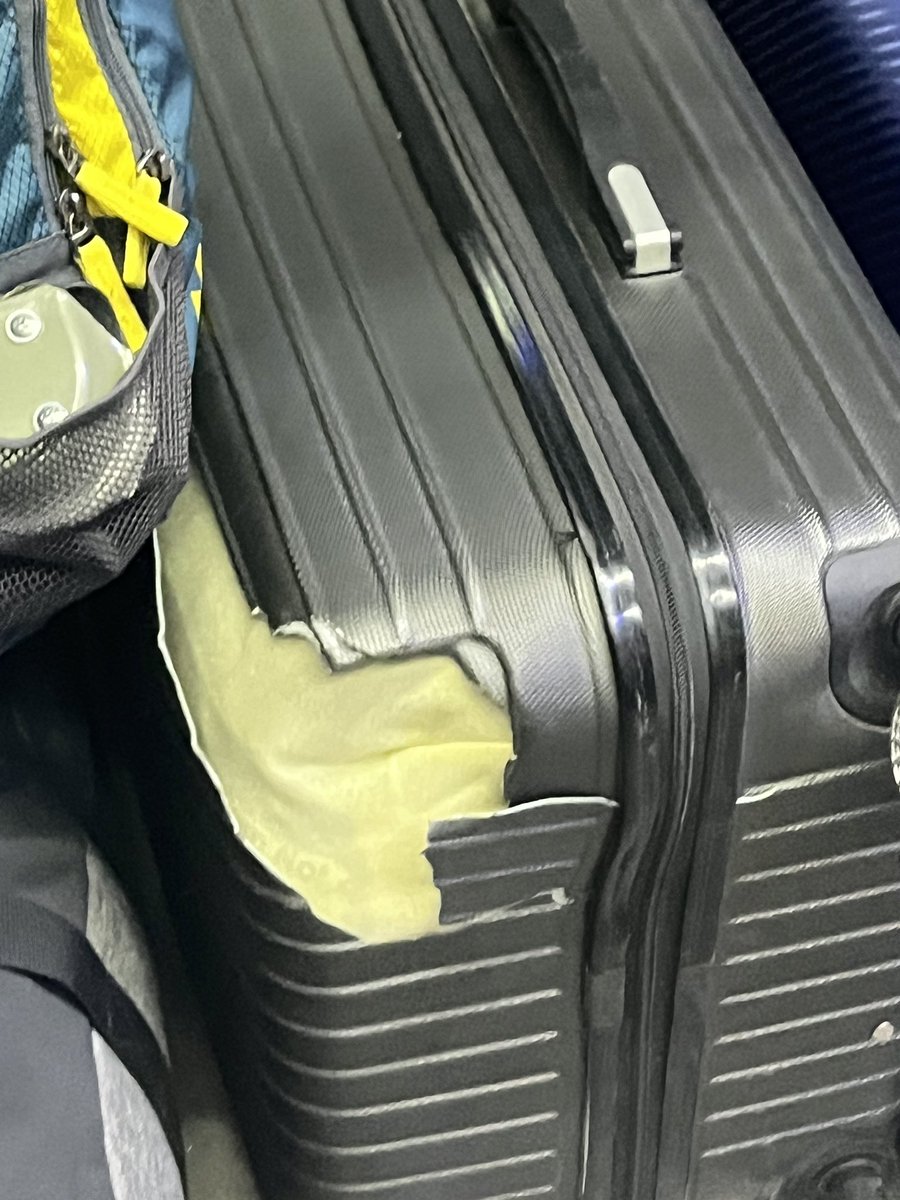 the_nikhhil's tweet photo. @AkasaAir  flying with could be one of the worst decision someone could make. Because of the poor baggage handling from you side, i want full compensation for the damage you made to my luggage.
Report id - DPRMDQP03057 https://t.co/Lf0ylL52mp