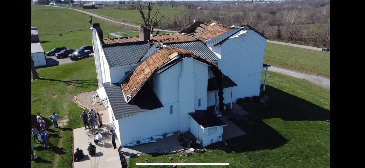 • MAC • tweet media