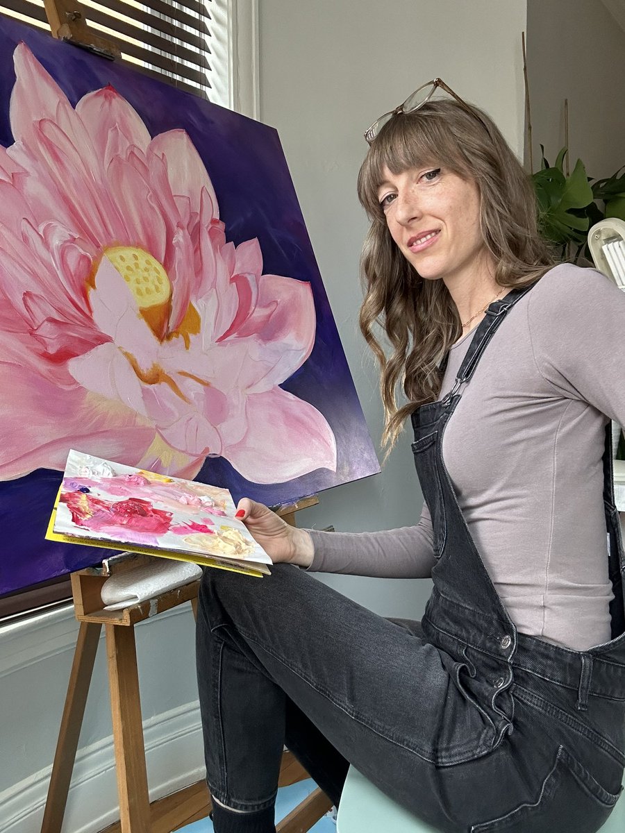 Suzoopainta's tweet photo. 🪷Been working on a commission. It’s going into a woman’s first office! Building our businesses together #WomensHistoryMonth2023 #artistsontwitter #Chicago https://t.co/ZIBWghiFJ1