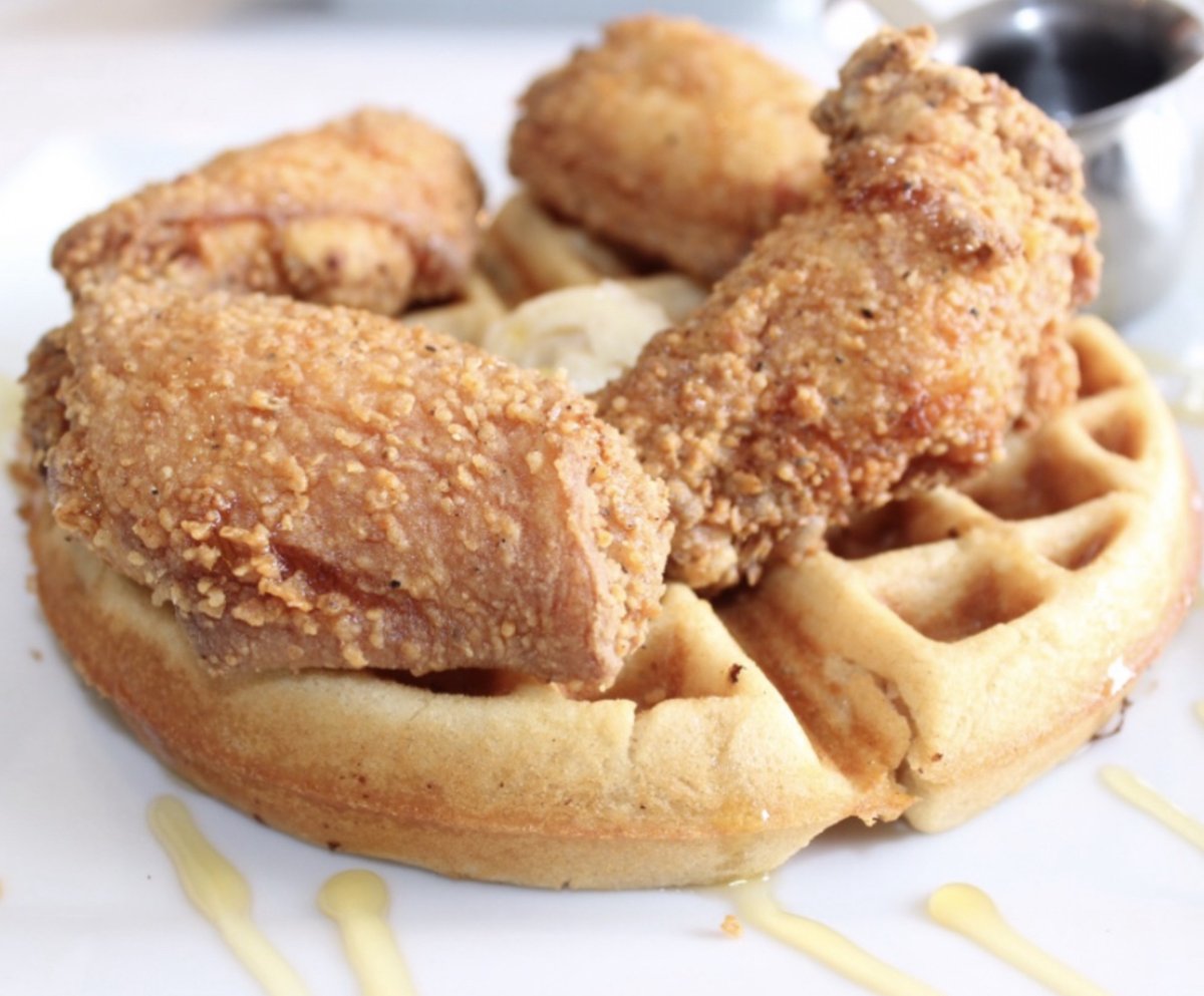 FussellCakeCo's tweet photo. Hey Family its Sunday Brunch-day!  We are here to feed GOD’s People!  This week's Brunch Special is Chicken Fried Steak with Country Pepper Gravy, Eggs, Grits or Home Fries &amp; a Biscuit. Place Your online Order Today.  See you Today between 11AM-4PM  - https://t.co/KP6ISk1BRZ https://t.co/HBkqy2K6gj