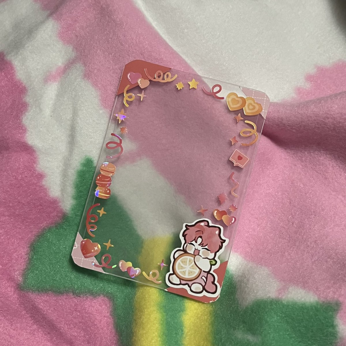 #HAPPY_EUGENE_DAY
#Ohhh늘은_차유진_생일이에요
#어흥_차고영님의_생일잔치_열리셨다
#모든걸_빨아들이는_너는_블랙홀
 
귀여운 차고영의 생일을 맞아 
RT추첨 1분께 사진 속 유진이 탑꾸를 드립니다🐱

*데못죽 소설600화 인증 필요! 
*오른쪽 아래에 스티커가 조금 까졌어요🥲참고해주세요