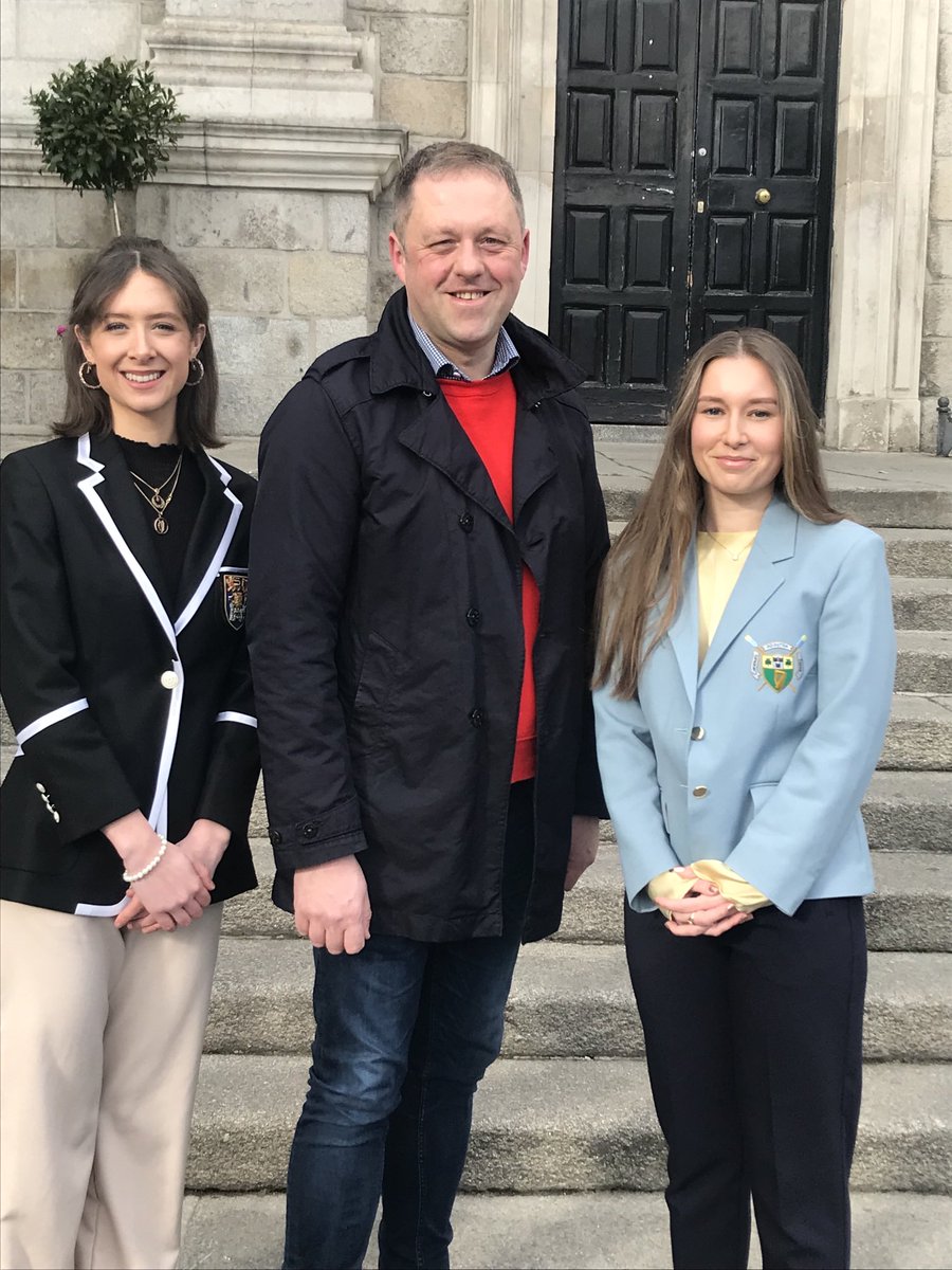 lmgorman77's tweet photo. History in the making: Minister for Sport Thomas Byrne with Isabel Doyle and Shauna Fitzsimons at the coin toss for the men’s Colours Boat Races. This is the first time both men’s clubs have had women captains. Trinity won the toss for both men and women and chose North Station https://t.co/j0gCozNg4E