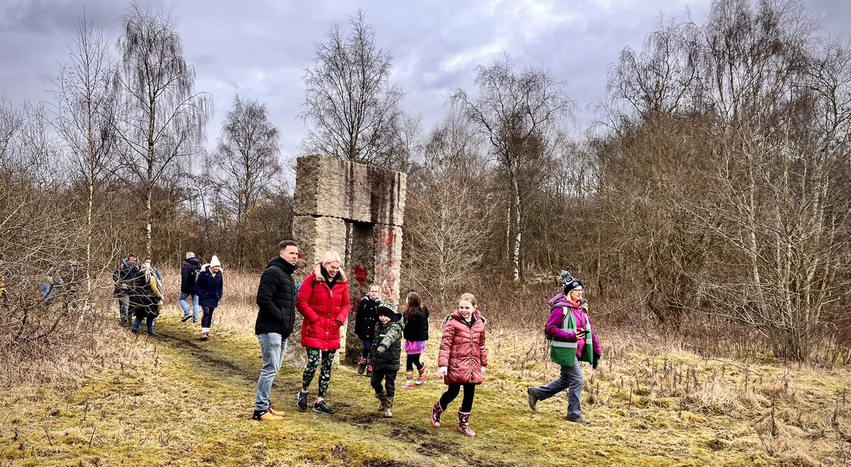 “𝙄 𝙡𝙞𝙠𝙚 𝙩𝙤 𝙬𝙖𝙡𝙠 𝙩𝙝𝙧𝙤𝙪𝙜𝙝 𝙬𝙤𝙤𝙙𝙨 𝙖𝙣𝙙 𝙗𝙮 𝙧𝙞𝙫𝙚𝙧𝙨“ - a lovely comment from one of the young adventurers with us on this afternoon’s Family Hike 😊

<a href="/CollabOutLoud/">Collaborate Out Loud CIC #CollabOutLoud</a> <a href="/burylivewell/">Bury Live Well Service</a> 

#explore #learn #grow #familywalk #outdoors #familyadventures #familyfun