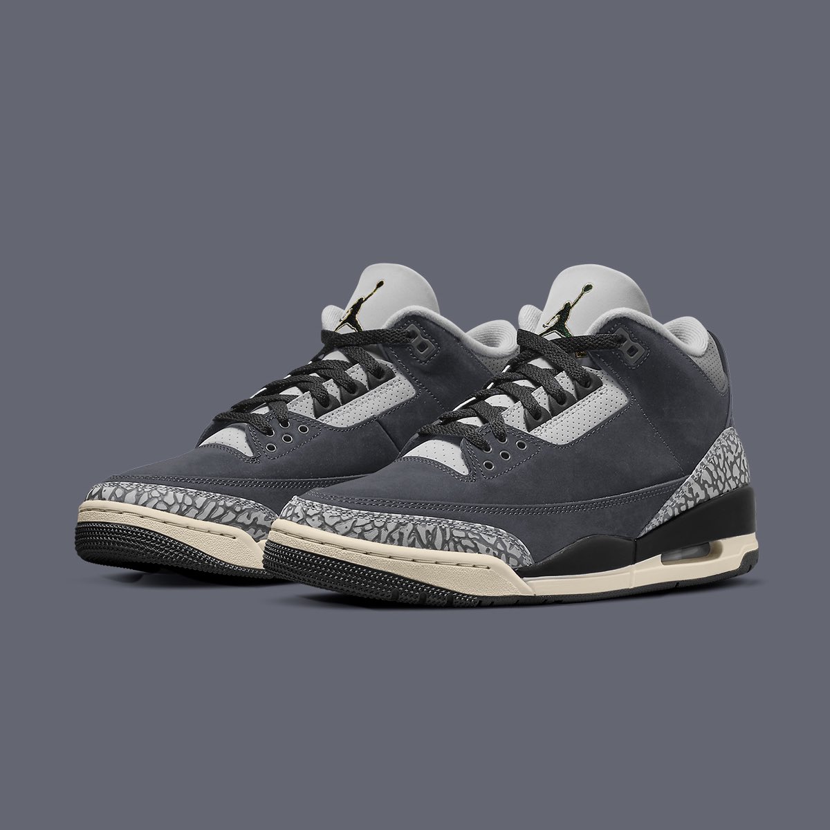 Mitsu_Aizawa's tweet photo. Nike Air Jordan 3 “Off-Noir”
2023年ホリデー発売予定👟
#nike #jordan3 #aj3 #offnoir
#mmmリーク 👈リーク情報はこちら https://t.co/rtZrtIOOnm