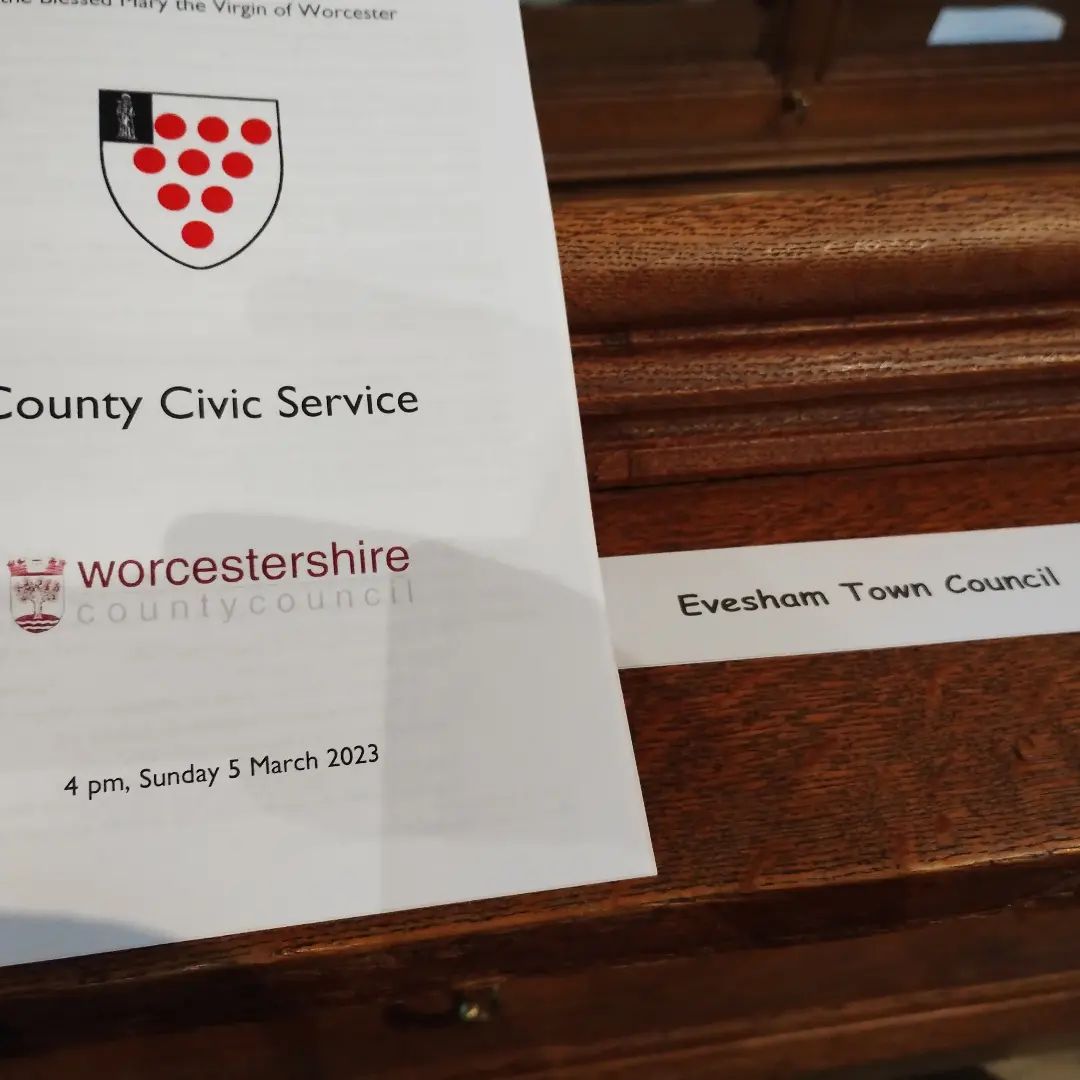 Honoured to represent Evesham at the county civic service at Worcester cathedral instagram.com/p/CpaaFcysbEj/
