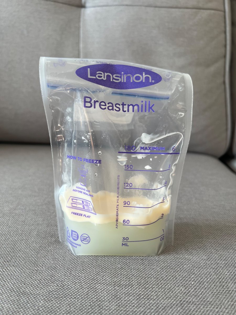 Kellyf_84's tweet photo. The magic of the ever adapting #breastmilk 🥰
Lyra has been a bit off this week and I’ve started expressing as I’ll be out on placement.  Until now, anything I’ve expressed has been the “standard” white/yellow colour but just look at this 💫
#benefitsofbreastmilk #antibodies https://t.co/Y8b6fteDb6