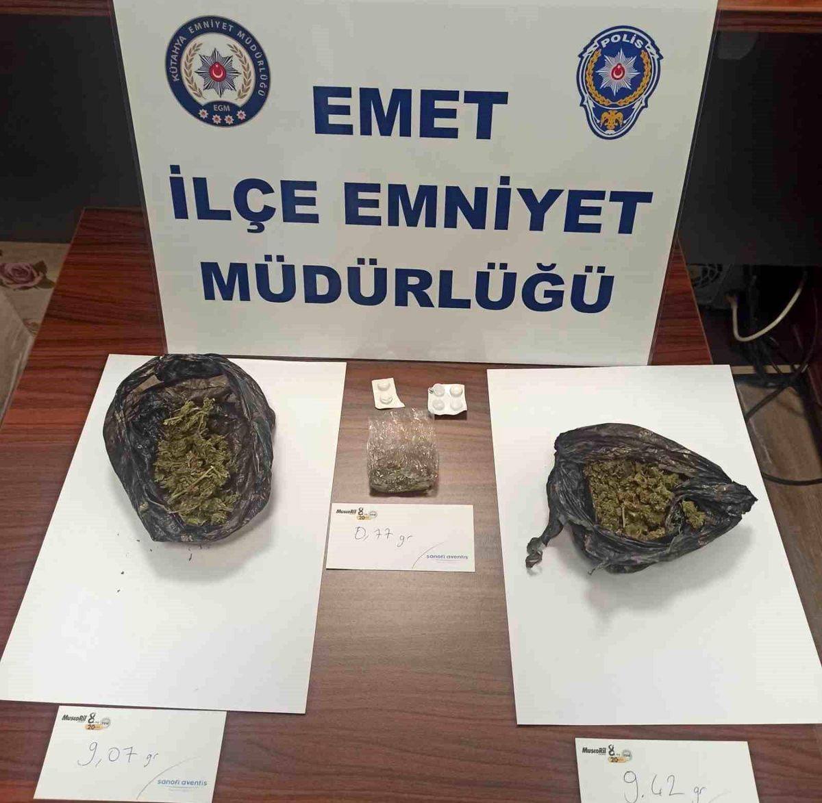 Emet'te uyuşturucu operasyonu dlvr.it/SkPPKB