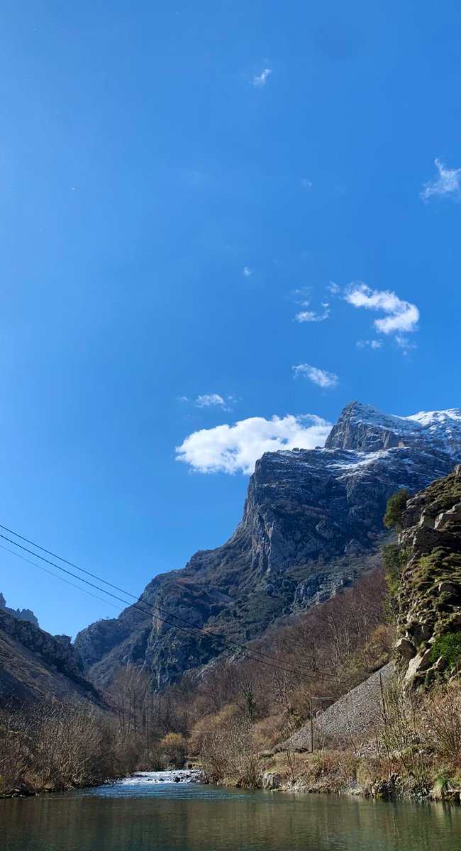 MariaRivas28's tweet photo. Ruta del cares y comida rica. ⛰️💚🏃🏽‍♀️ https://t.co/Q01adWpo84