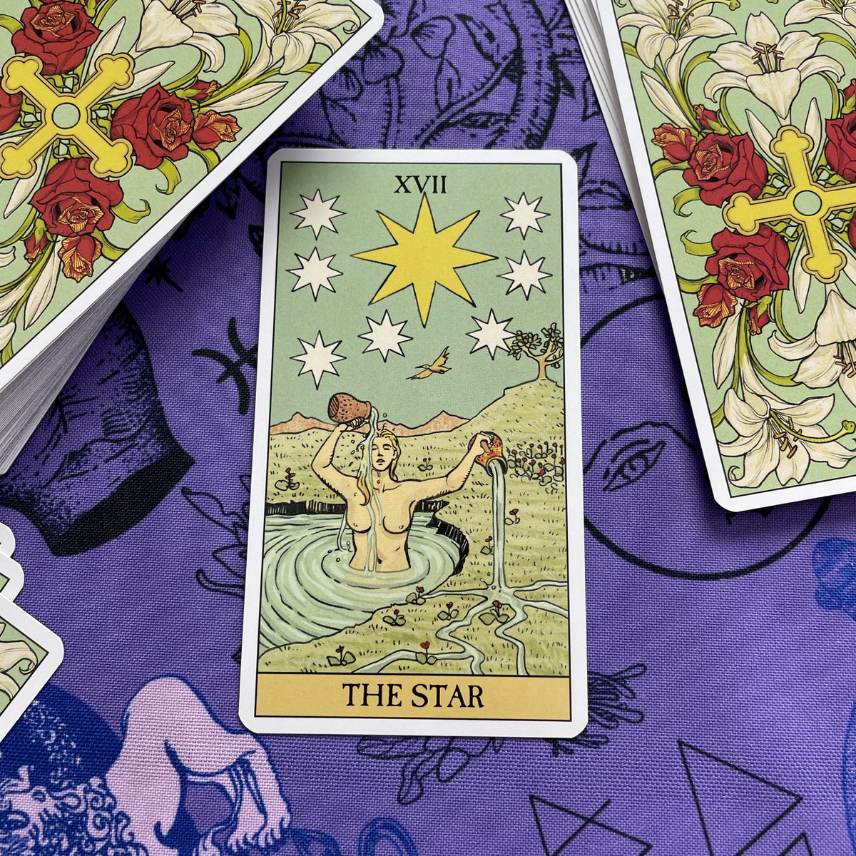 nicoalquimia's tweet image. L'étoile du Tarot est un arcane puissant qui représente la protection spirituelle et le courage de persévérer malgré les difficultés. Laissez son énergie vous guider et vous protèger! #Tarot #ProtectionSpirituelle #Etoile