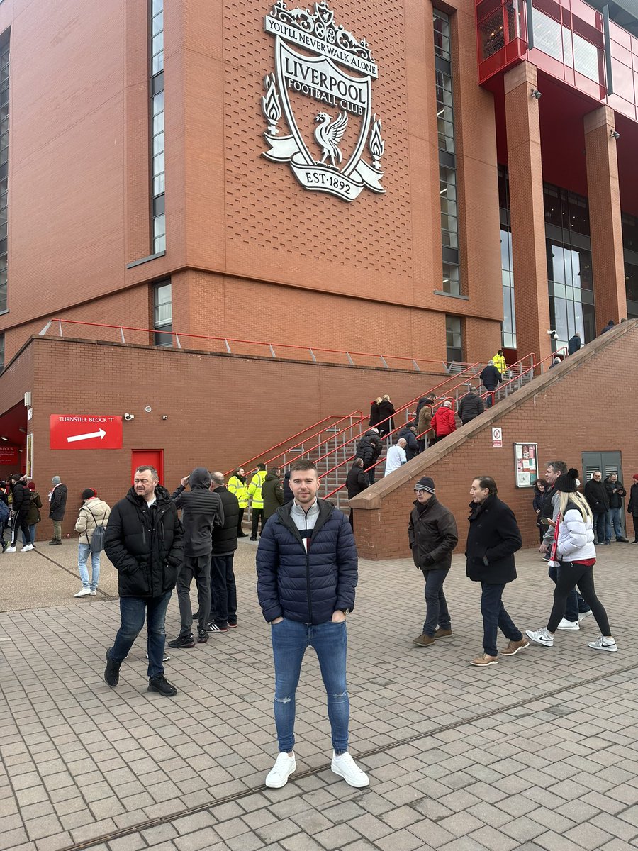 Come on United give us a big one. Let’s go❤️⚽️😎