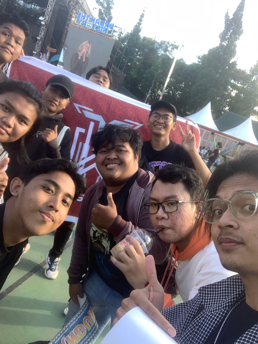 wotel_'s tweet photo. Terima kasih banyak untuk yang sudah datang ke event now playing fest hari ini wots!🤩🙌 
Buat yang belum bisa dateng semoga ada next event jeketi dan bisa join yaa🙏 https://t.co/5hk2MOhFLP