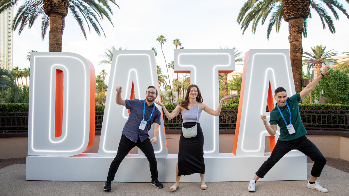 tableau's tweet photo. 200+ breakout sessions
3 inspiring keynotes
10 hands-on trainings
And so much more. Don't miss out—register for Tableau Conference #Data23 by March 6 to get early-bird savings: https://t.co/YhGcqxZf7B https://t.co/fIXl59wUke