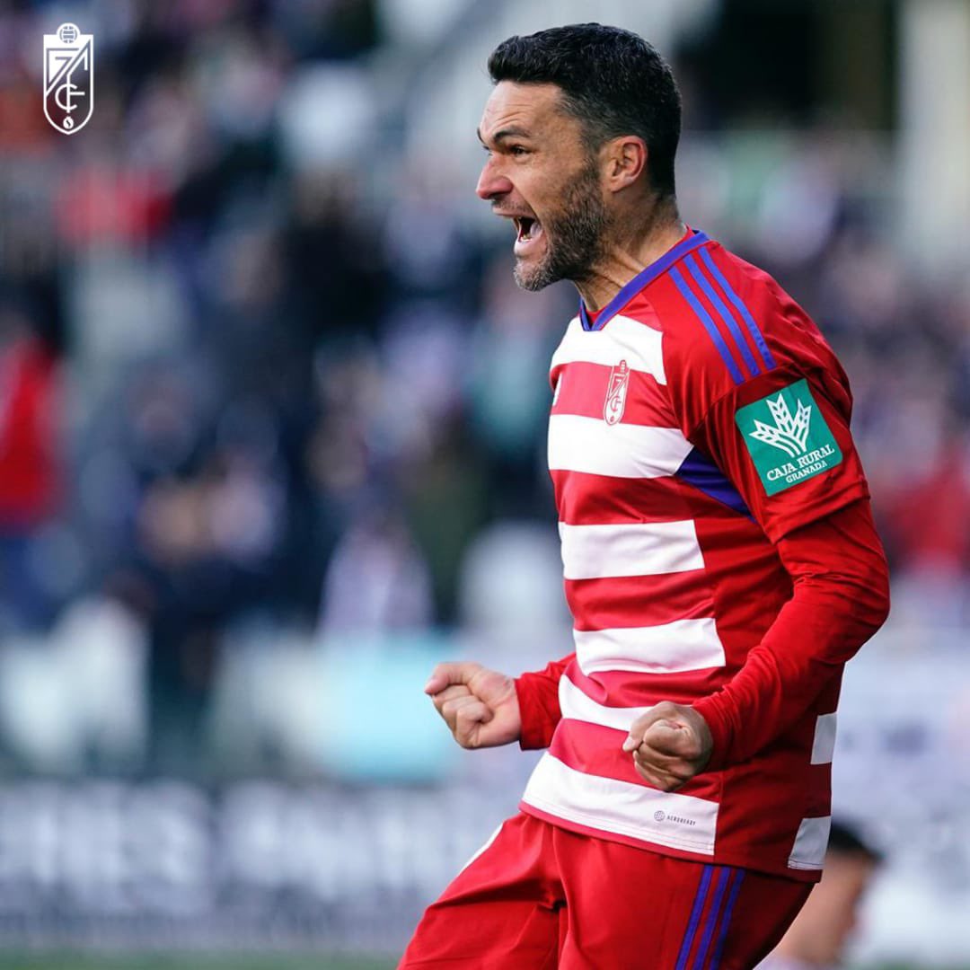 GranadaCF's tweet photo. ❤️🤍❤️

Explosión de felicidad en 4 actos.

#𝙀𝙩𝙚𝙧𝙣𝙖𝙇𝙪𝙘𝙝𝙖 🇦🇹 https://t.co/ZcqdYkSrmA