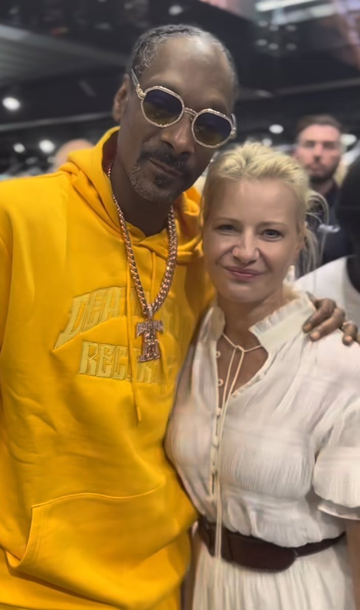 AmeliaBanaszak's tweet photo. MAŁGORZATA KOŻUCHOWSKA I SNOOP DOG TO SIĘ STAŁO NAPRAWDĘ https://t.co/HKuTiKrftM