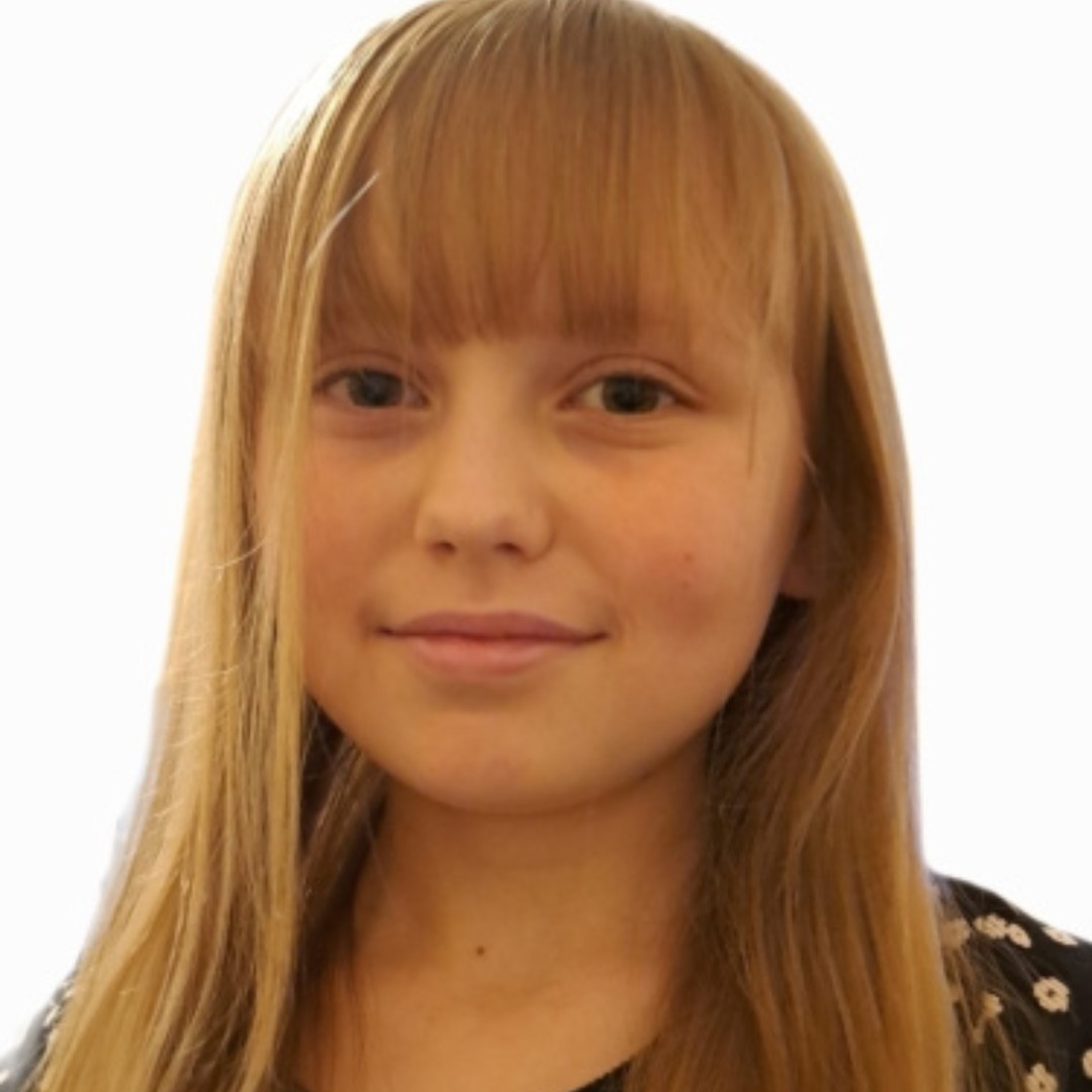 Models Direct on Twitter "Child Model Erin.