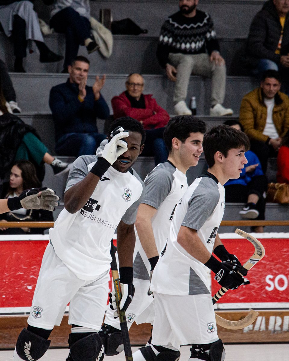 hcturquel's tweet photo. #DiadeB ⚡
🔜 HC Turquel B vs "Os Corujas" GCC • 17:00 https://t.co/EnmE27yVcT