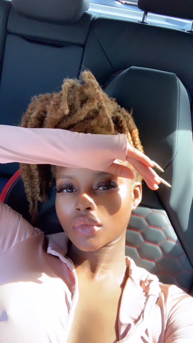 iamabrokwa's tweet photo. Bad nails day but just …just look at her !🥹😍 On a hot Sunday morning 🌞😍 https://t.co/9AWByirnzd