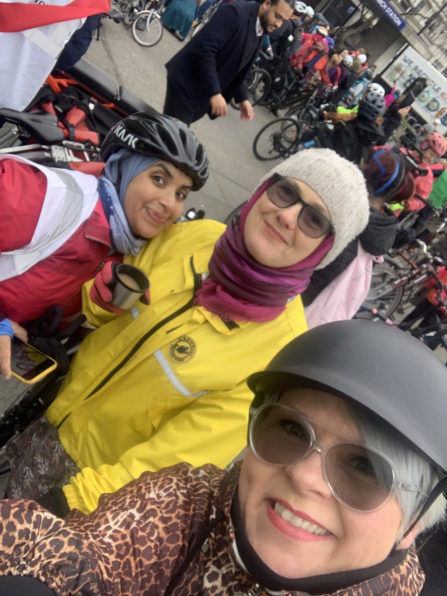I’m out today on the #WomensFreedomRide in good company!! #JoyRiders