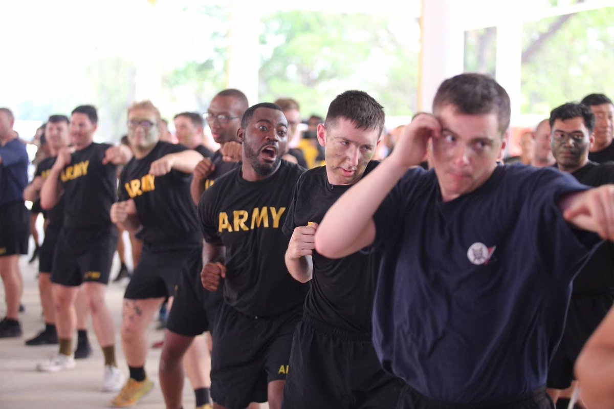 WassanaNanuam's tweet image. “หมวดบัวขาว” ไฮไล้ท์ ใหม่
ของ การฝึกCobra Gold
ที่ทหารอเมริกัน รอคอย
เรียน มวยไทย กับนักมวยดังของไทย
แจก ลายเซ็นต์ ด้วย!!

m.facebook.com/story.php?stor…