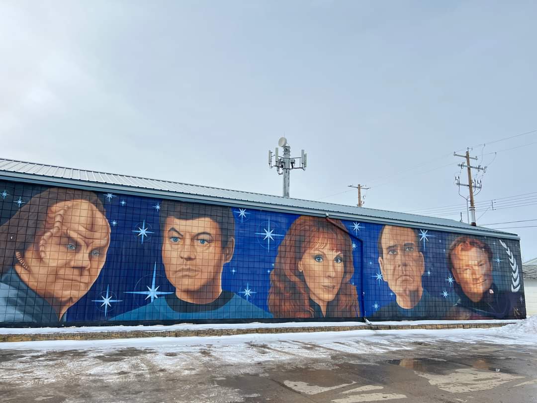 Mural in Vulcan, Alberta 

📸Keep Alberta Rolling/Facebook 

#GatesMcFadden #BeverlyCrusher #StaTrek