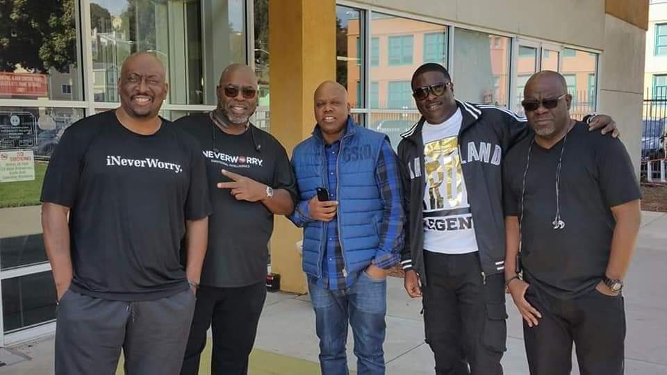 luxurytax8's tweet photo. #LongLiveBoo I want to be the first to wish my big brother Chavairick Smith "BOO" a happy heavenly birthday tomorrow the realist of the real it's a honor to have known this brother for over 40 plus years legendary. One of Oakland's greatest Sobrante Park Godfathers. πππ½ππππ https://t.co/NfrglpQDzj