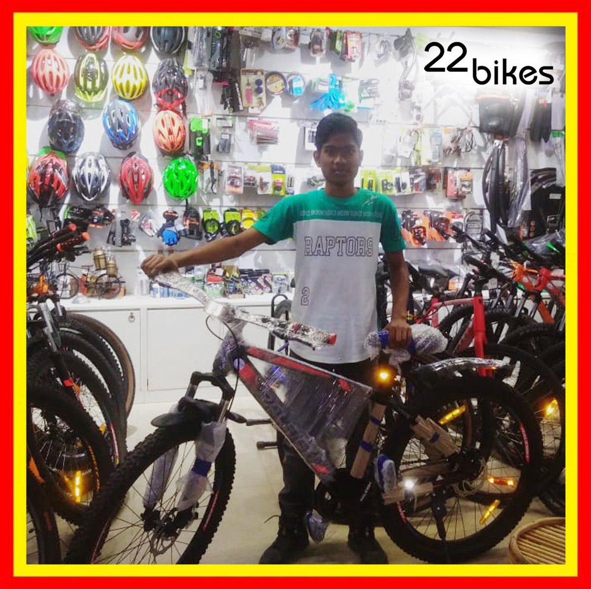22_bikes's tweet photo. Congratulations Bro on your new Raleigh Bicycle. At 22 Bikes, we just don't sell bikes, but we sell it with a lot of value to the customer, value to brand.
#Raleigh #Raleighbicycle #Raleighcycle #22bikes #22bicycle #22cycle #22cycles #singlespeed #nongearbike #happycustomers https://t.co/2jTUz5fw1M