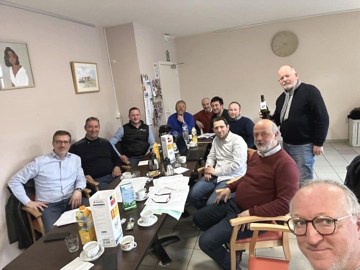 vinsbrunin's tweet photo. 🐮 On vous prépare un Boeuf Gras aux petits oignons. 
🍽️🍾🍷 Ce matin le Kiwanis Mouscron, Moresto Traiteur, La Boutique, Le Volailler, Salons Les Charmettes, Le Domaine de la Blommerie, La Renaissance, Le grill Dufour et Les Vins Brunin-Guillier mettent les touches finales à l https://t.co/m1nfn1EbIQ