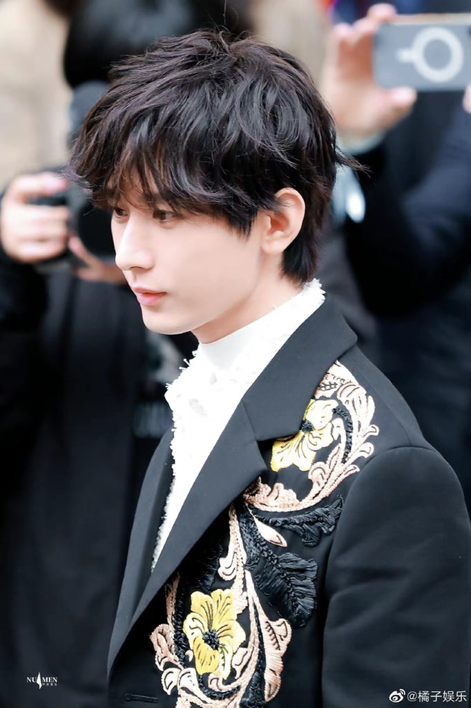 chengyi_bluing's tweet photo. Cheng Yi is handsome and loves you
paris fashion week @Lanvin
CHENGYI FOR LANVIN
#ChengYixLanvinFW23 https://t.co/eWOhzcknQH