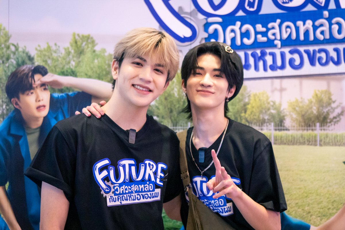 RookieThailand's tweet photo. งานแถลงข่าวซีรีส์ Future วิศวะสุดหล่อกับคุณหมอของผม วันเสาร์ที่ 4 มีนาคม ที่ผ่านมา ณ โรงภาพยนตร์ พารากอน ซีนีเพล็กซ์

#FutureSeries
#วิศวะสุดหล่อกับคุณหมอของผม
#rookiethailand https://t.co/Jqajnt1gas