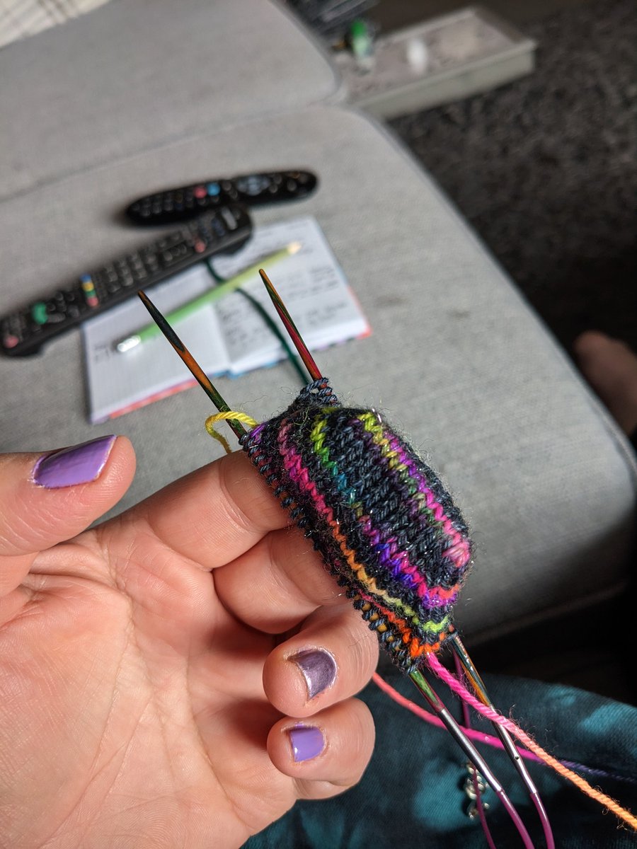 Maybe Judy knows actual magic? I have done this cast-on a few times now and it still baffles me how you can do a few little hoop-di-loops and suddenly you have a seamless sock toe. Absolutely magic! #KnittingTwitter