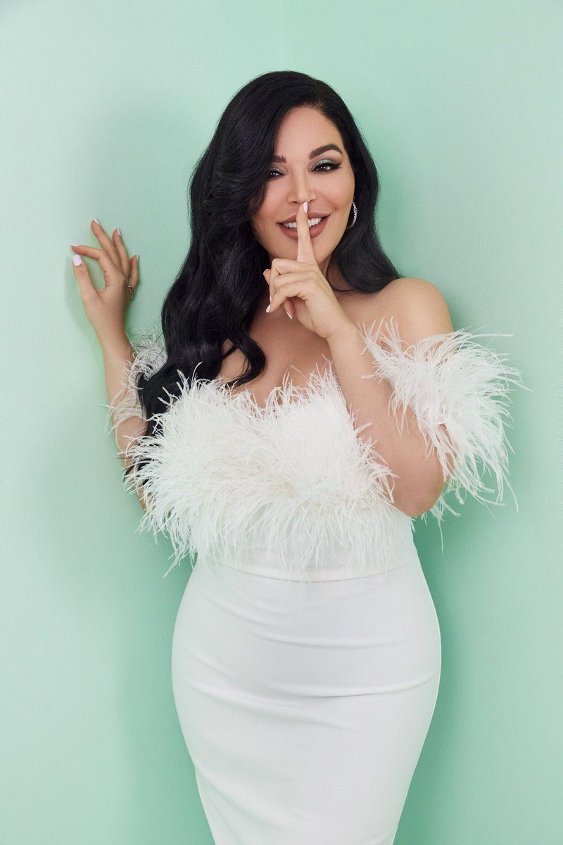MonaKattan's tweet photo. Shh… 🍨😉 Who is ready to smell delicious?
🤍 March 21, 2023 🤍
#Kayali
@Kayali
#MonaKattan
#SOTD
#Scentgasm
#ServingSoon https://t.co/e8TNcsW1tW
