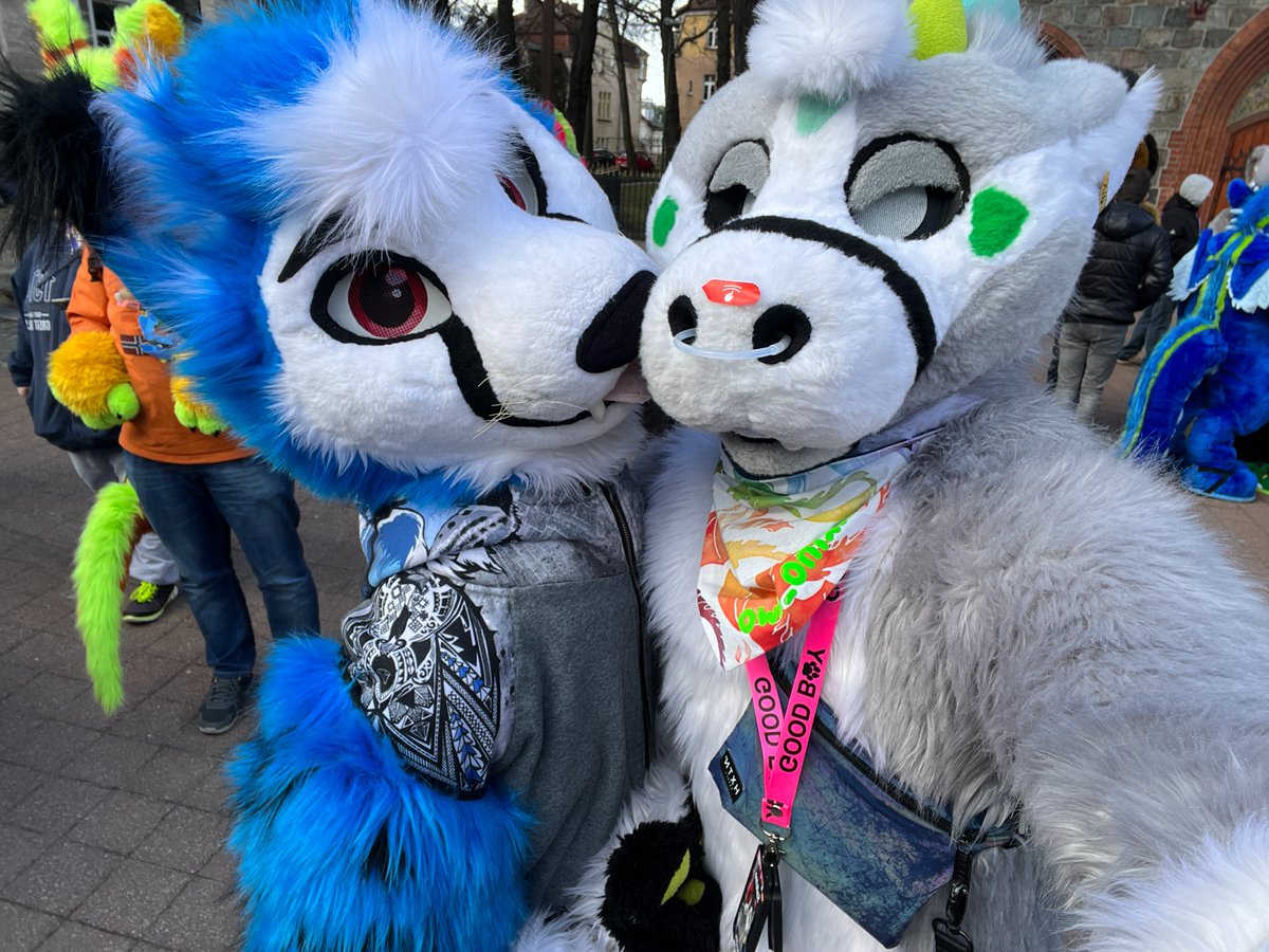 ✨Thank you everyone for this years #Gdakon2023 ✨
With lovely <a href="/saikino20/">Saikino_030</a> 

#furry #furryfandom #fursuit #kitty