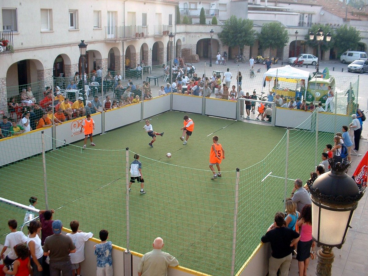 ThreeFootball's tweet photo. Nuevos modelos en pistas de fútbol 3x3 , mini-fútbol o fútbol callejero . Visita nuestra web e infórmate.

https://t.co/siW3I1HRvK https://t.co/imDDWYfGN5
