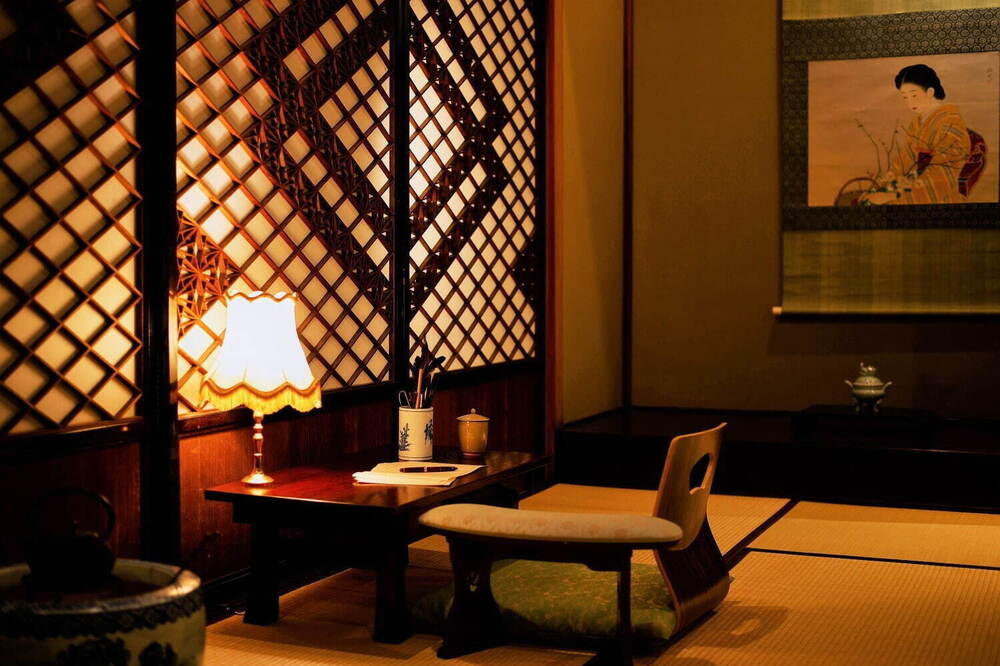 ホテル雅叙園東京「大正ロマン×着物ランチ」選べるハイカラ着物約100種、アート鑑賞やレトロ喫茶も - fashion-press.net/news/100498