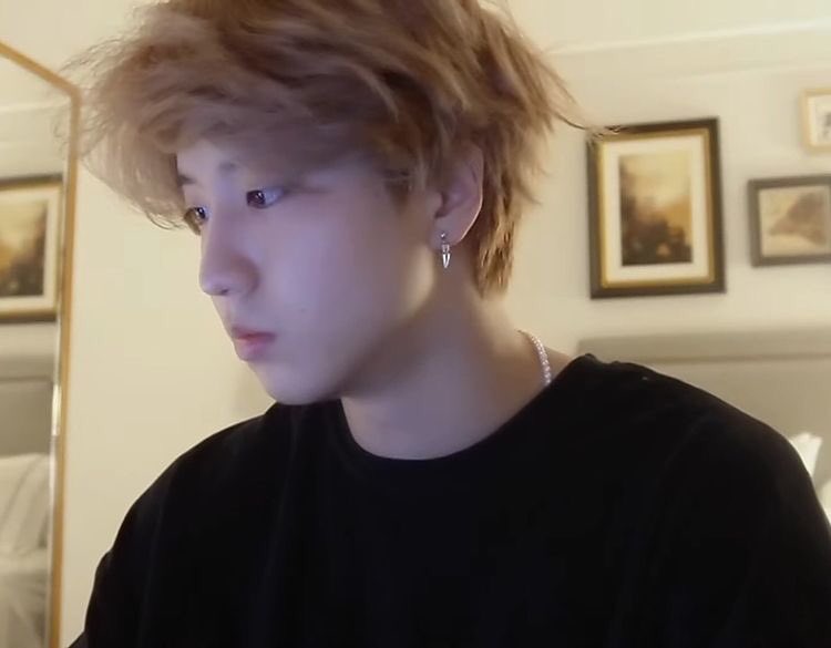mienhare's tweet photo. — dream hunter
minsung mature two tweets au

it’s not easy being a half succubus who fed through people’s lust tapi untungnya js itu lucu jadi tiap mh nyelipin diri ke mimpinya, dia gak sekedar makan tapi dia juga bisa nikmatin prosesnya. https://t.co/SVOr5Ug97l
