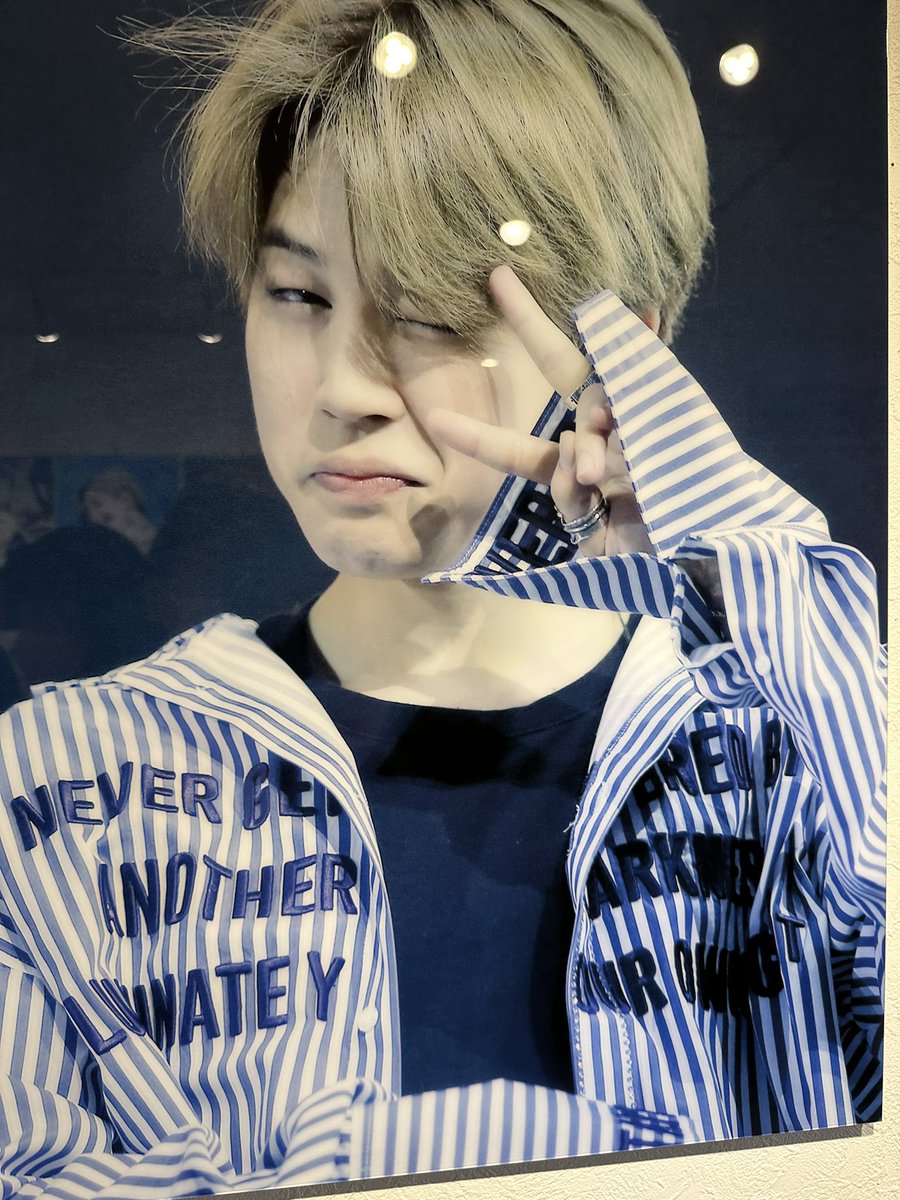 JIMIN_Chim_13's tweet photo. 昨日はジミンちゃんの写真展で京都に行って来ました♪
可愛らしいジミンちゃんがいっぱいで
とても癒され
ラキドロでまさかの額縁が￼￼
いらっしゃるみなさんがとてもいい方ばかりでホッコリして帰って来ました

@ILIKEIT_JM님
@ILIKEIT_jp様

素敵な展示会をありがとうございました🙏🏻

#stay_kyoto https://t.co/Sf8iVusaiG