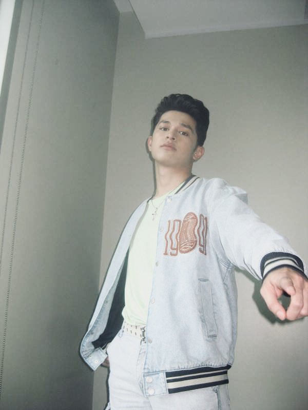 AljonMendoza_'s tweet photo. Low res estetik #teenclash https://t.co/wl7F5se5p9