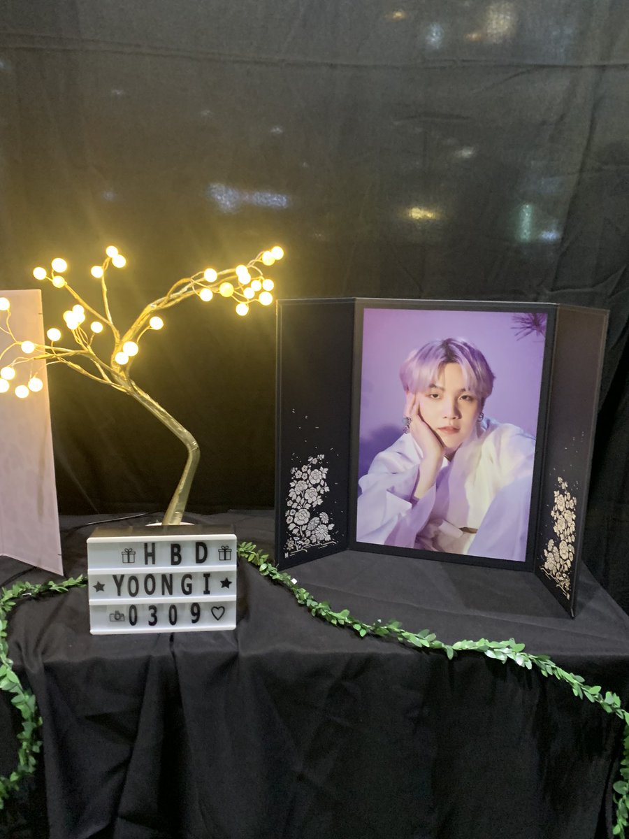 thv7fxxxxx's tweet photo. เลิกงานพอดีก็เลยไปเดินๆดูคิดไว้แล้วว่าต้องมี 🥹🫶  #HappyBirthdaySUGA https://t.co/B5esRVhHSG